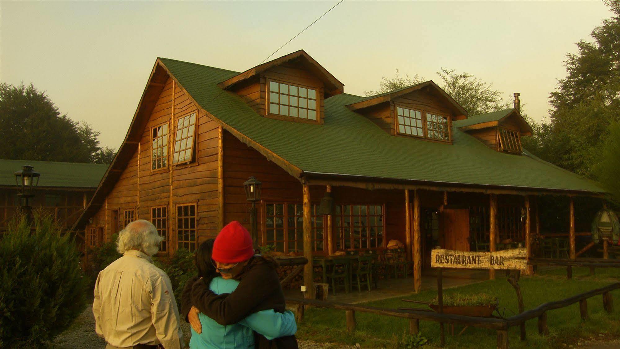 Hotel El Barranco Futaleufú Buitenkant foto